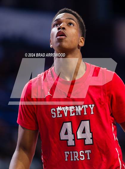 Thumbnail 3 in Seventy-First vs Westover (NCHSAA 3A Regional Final) photogallery.
