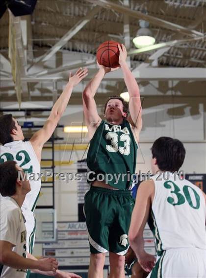 Thumbnail 1 in Webb vs Knoxville Catholic photogallery.