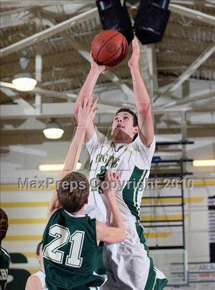 Thumbnail 2 in Webb vs Knoxville Catholic photogallery.