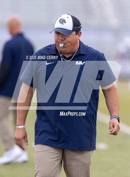 Thumbnail 1 in Mill Valley @ Olathe East photogallery.