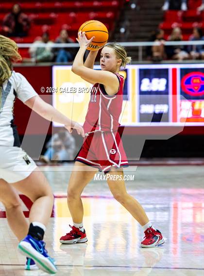 Thumbnail 2 in Springville vs. Wasatch (UHSAA 5A Semifinal) photogallery.