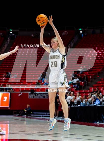 Thumbnail 2 in Springville vs. Wasatch (UHSAA 5A Semifinal) photogallery.