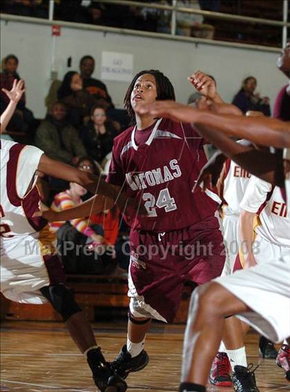 Thumbnail 1 in Natomas vs. Encina (St. Hope Holiday Classic) photogallery.