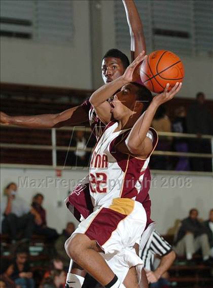 Thumbnail 3 in Natomas vs. Encina (St. Hope Holiday Classic) photogallery.