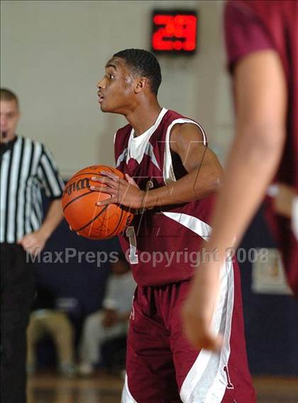 Thumbnail 2 in Natomas vs. Encina (St. Hope Holiday Classic) photogallery.