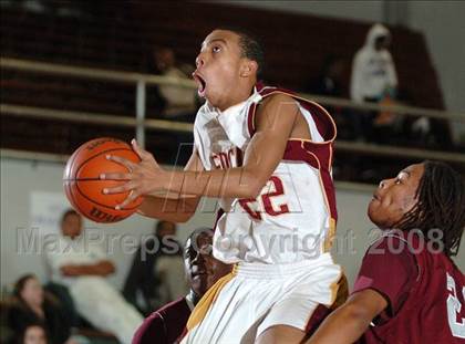 Thumbnail 3 in Natomas vs. Encina (St. Hope Holiday Classic) photogallery.