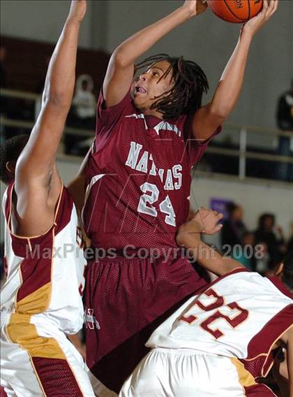 Thumbnail 1 in Natomas vs. Encina (St. Hope Holiday Classic) photogallery.