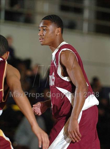 Thumbnail 1 in Natomas vs. Encina (St. Hope Holiday Classic) photogallery.