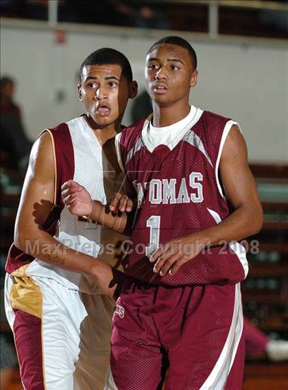 Thumbnail 1 in Natomas vs. Encina (St. Hope Holiday Classic) photogallery.