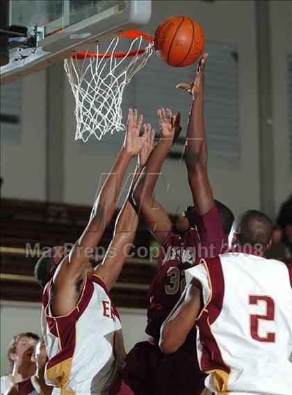 Thumbnail 3 in Natomas vs. Encina (St. Hope Holiday Classic) photogallery.