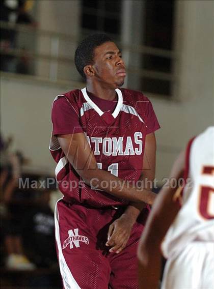 Thumbnail 1 in Natomas vs. Encina (St. Hope Holiday Classic) photogallery.