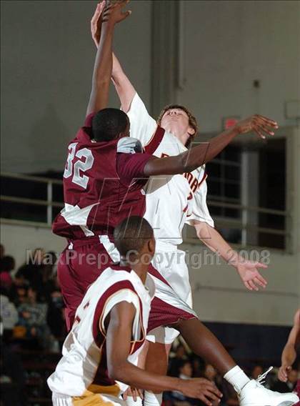 Thumbnail 3 in Natomas vs. Encina (St. Hope Holiday Classic) photogallery.
