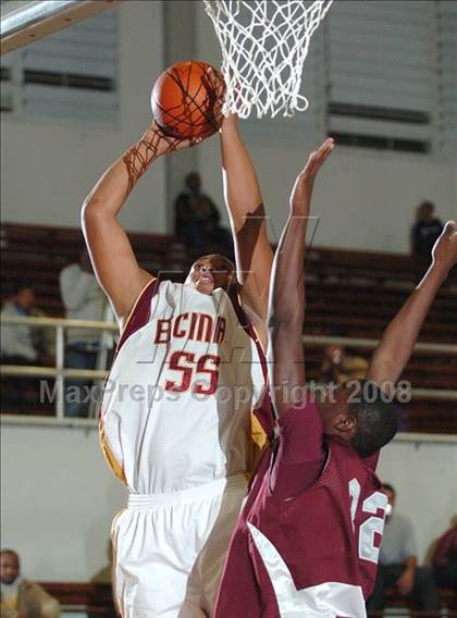 Thumbnail 3 in Natomas vs. Encina (St. Hope Holiday Classic) photogallery.
