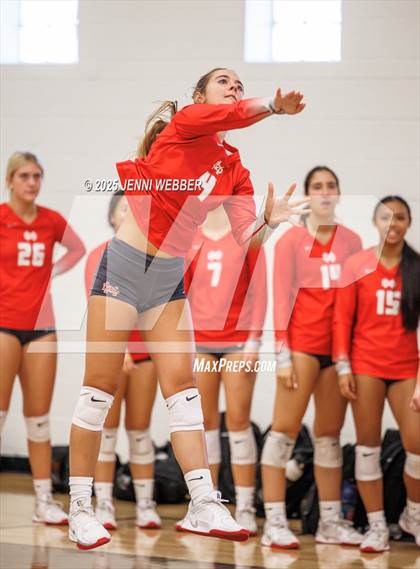 Thumbnail 2 in Mater Dei @ Marist (Durango Fall Classic) photogallery.