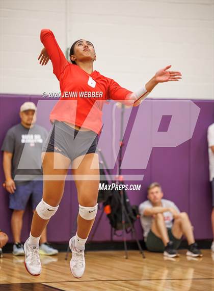 Thumbnail 3 in Mater Dei @ Marist (Durango Fall Classic) photogallery.