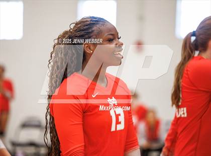 Thumbnail 2 in Mater Dei @ Marist (Durango Fall Classic) photogallery.