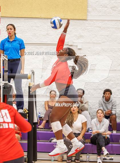 Thumbnail 2 in Mater Dei @ Marist (Durango Fall Classic) photogallery.