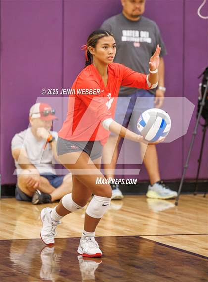 Thumbnail 3 in Mater Dei @ Marist (Durango Fall Classic) photogallery.
