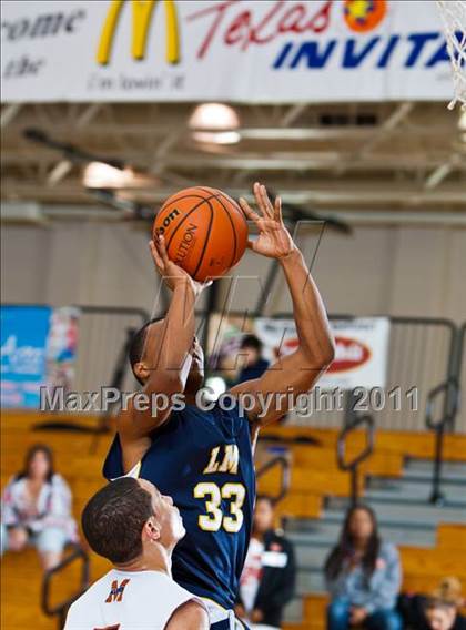 Thumbnail 3 in Madison [James] vs La Marque (McDonald's Texas Invitational) photogallery.