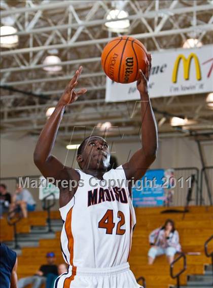 Thumbnail 3 in Madison [James] vs La Marque (McDonald's Texas Invitational) photogallery.