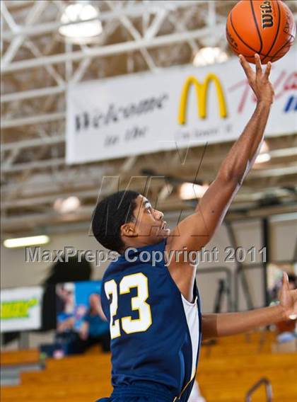 Thumbnail 3 in Madison [James] vs La Marque (McDonald's Texas Invitational) photogallery.