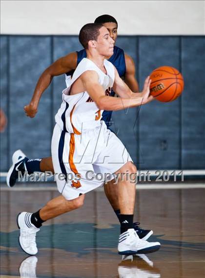 Thumbnail 2 in Madison [James] vs La Marque (McDonald's Texas Invitational) photogallery.