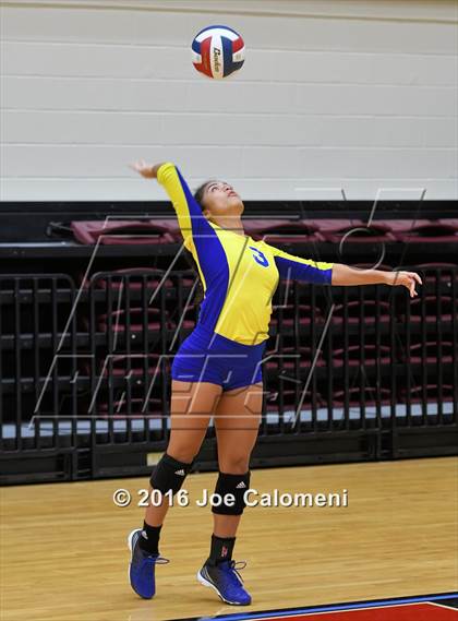 Thumbnail 1 in Clark vs Clemens (NEISD Invitational) photogallery.