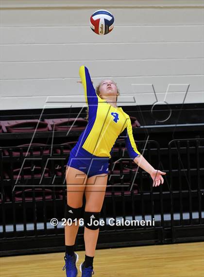 Thumbnail 2 in Clark vs Clemens (NEISD Invitational) photogallery.