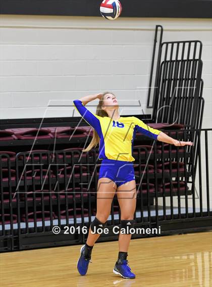 Thumbnail 2 in Clark vs Clemens (NEISD Invitational) photogallery.
