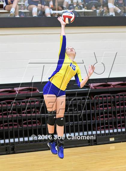 Thumbnail 2 in Clark vs Clemens (NEISD Invitational) photogallery.