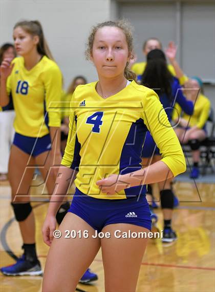 Thumbnail 2 in Clark vs Clemens (NEISD Invitational) photogallery.