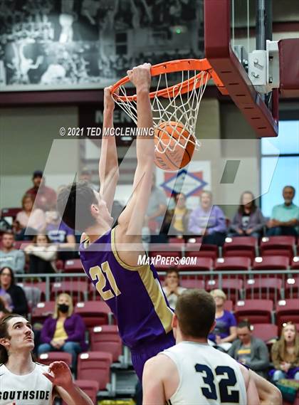 Thumbnail 2 in Southside vs. Berryville (AAA 4A State Round One) photogallery.