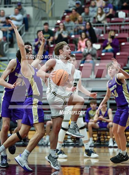 Thumbnail 2 in Southside vs. Berryville (AAA 4A State Round One) photogallery.