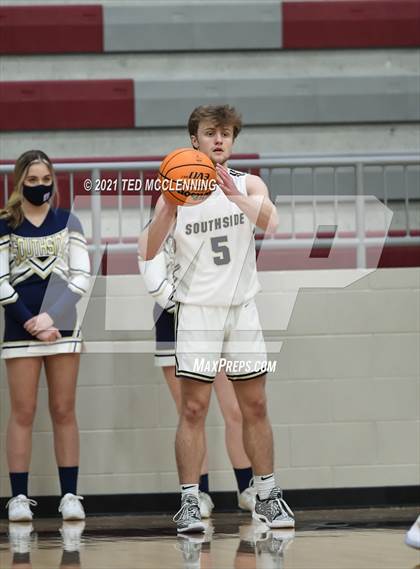 Thumbnail 2 in Southside vs. Berryville (AAA 4A State Round One) photogallery.