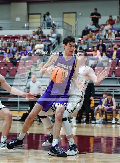 Thumbnail 3 in Southside vs. Berryville (AAA 4A State Round One) photogallery.