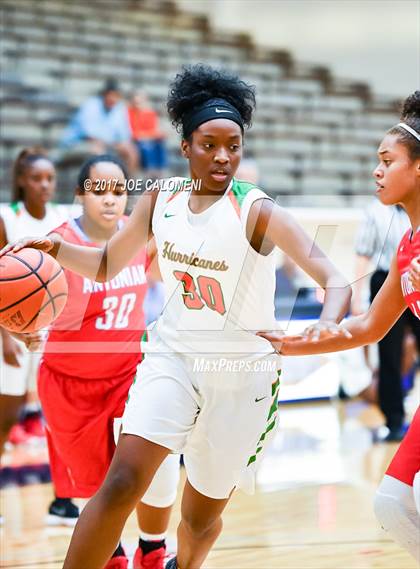 Thumbnail 3 in Antonian Prep Vs Houston [Sam] (SAISD Invitational) photogallery.