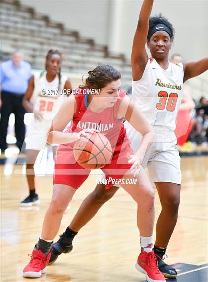 Thumbnail 1 in Antonian Prep Vs Houston [Sam] (SAISD Invitational) photogallery.
