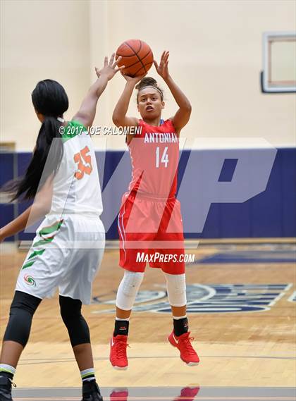 Thumbnail 2 in Antonian Prep Vs Houston [Sam] (SAISD Invitational) photogallery.