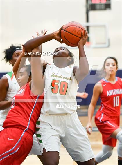 Thumbnail 2 in Antonian Prep Vs Houston [Sam] (SAISD Invitational) photogallery.