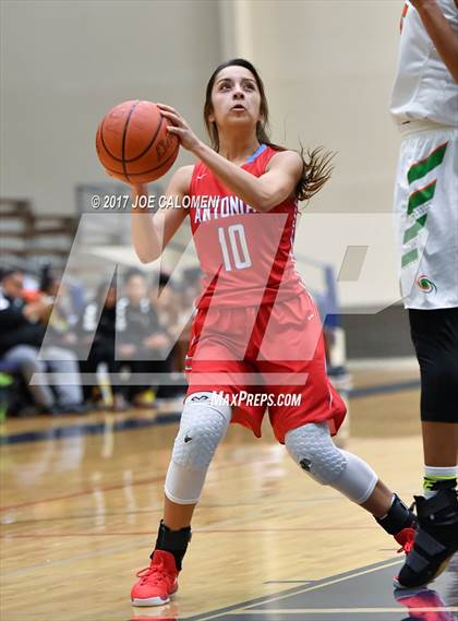Thumbnail 1 in Antonian Prep Vs Houston [Sam] (SAISD Invitational) photogallery.