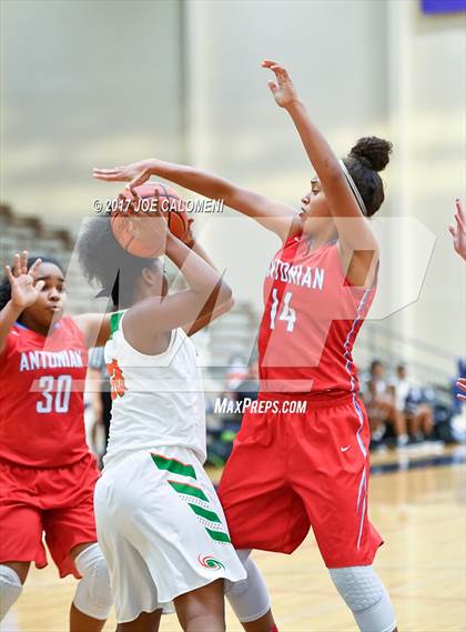 Thumbnail 2 in Antonian Prep Vs Houston [Sam] (SAISD Invitational) photogallery.