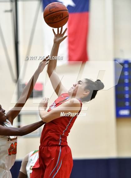 Thumbnail 3 in Antonian Prep Vs Houston [Sam] (SAISD Invitational) photogallery.