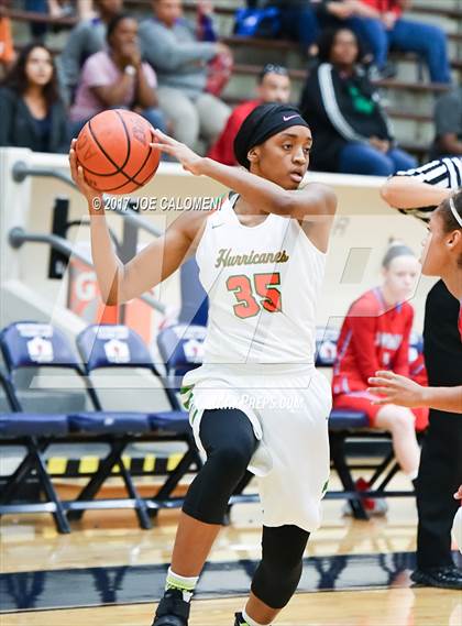 Thumbnail 3 in Antonian Prep Vs Houston [Sam] (SAISD Invitational) photogallery.