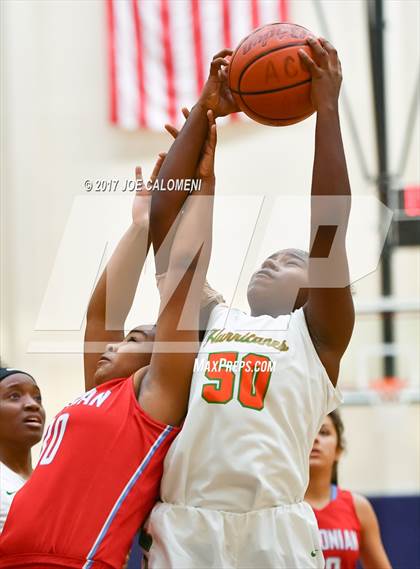 Thumbnail 2 in Antonian Prep Vs Houston [Sam] (SAISD Invitational) photogallery.