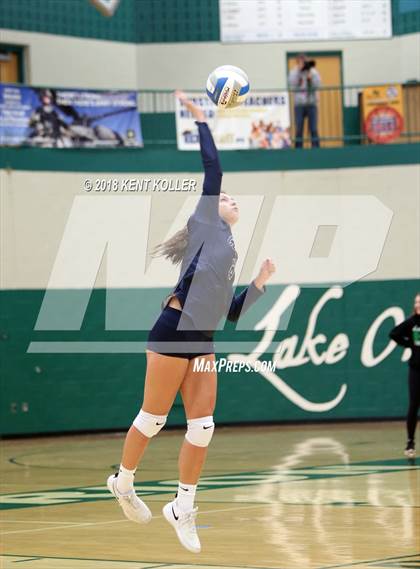 Thumbnail 3 in Lake Orion vs Stoney Creek (MHSAA Regional Semifinal) photogallery.