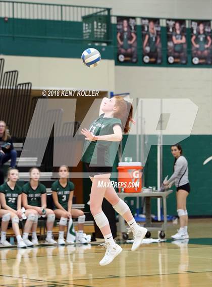 Thumbnail 1 in Lake Orion vs Stoney Creek (MHSAA Regional Semifinal) photogallery.