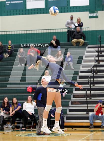 Thumbnail 3 in Lake Orion vs Stoney Creek (MHSAA Regional Semifinal) photogallery.