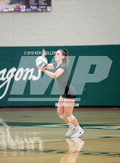 Thumbnail 3 in Lake Orion vs Stoney Creek (MHSAA Regional Semifinal) photogallery.