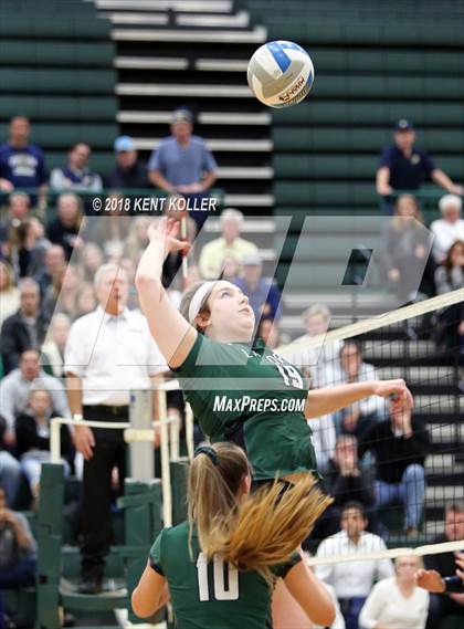 Thumbnail 3 in Lake Orion vs Stoney Creek (MHSAA Regional Semifinal) photogallery.