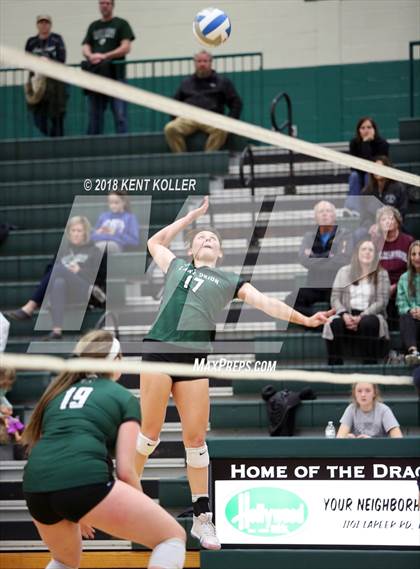 Thumbnail 2 in Lake Orion vs Stoney Creek (MHSAA Regional Semifinal) photogallery.